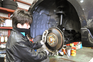 �����_��